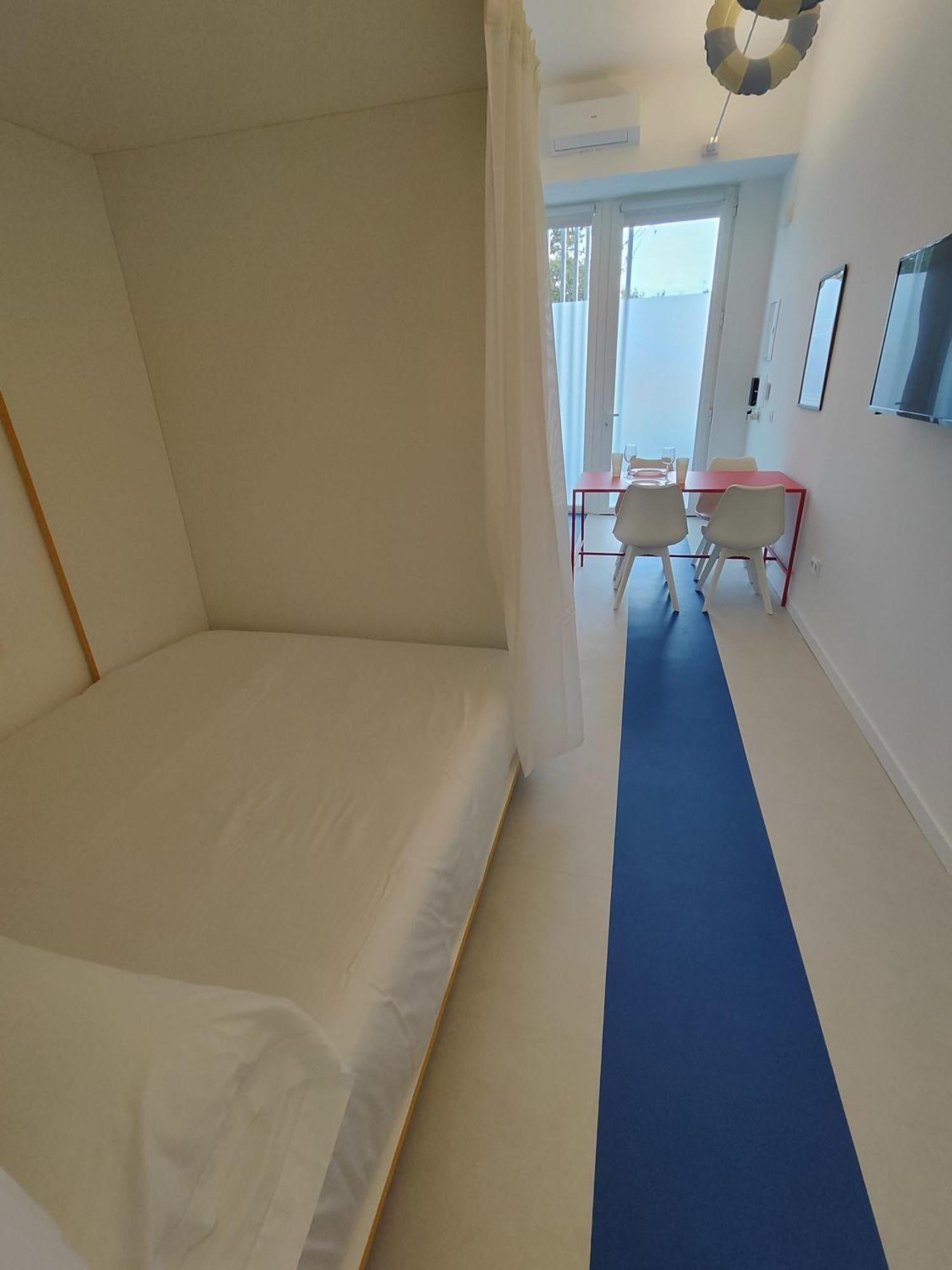 Apartment Carisan1 6 Min To Modern Bright